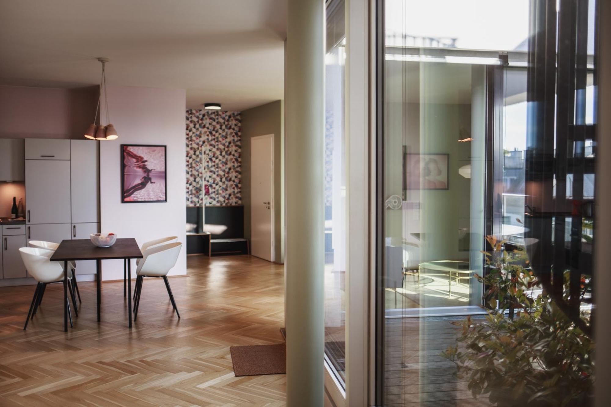 The Circus Apartments — Photos 3